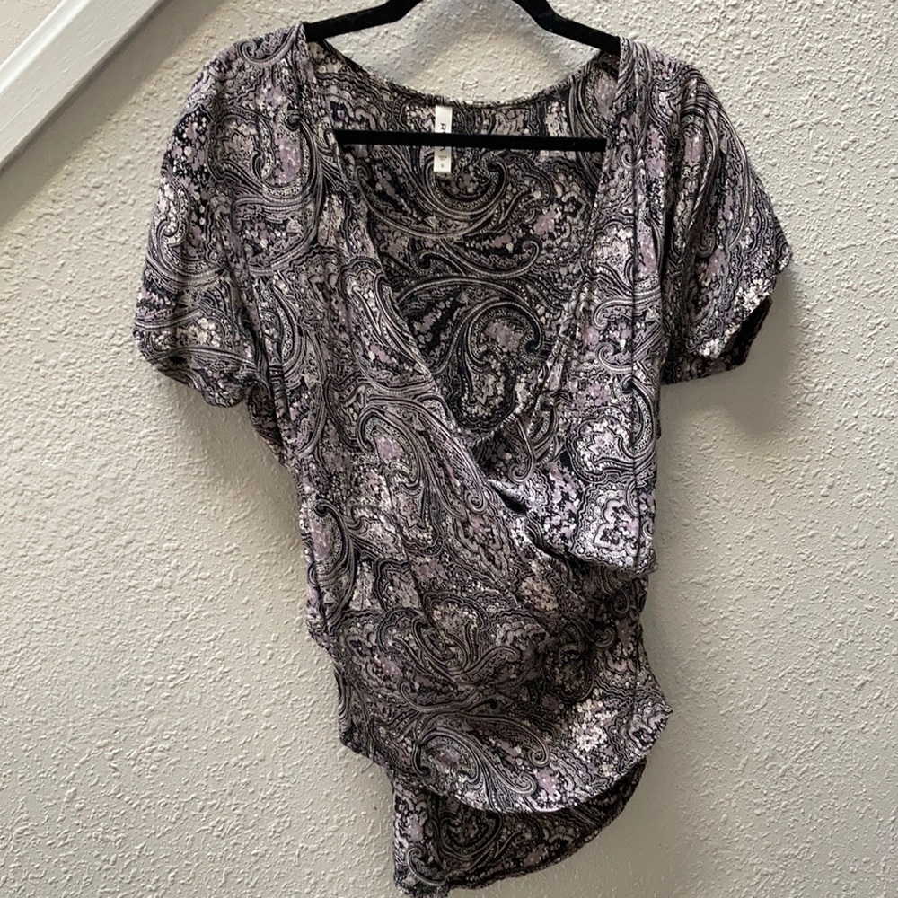 RVCA top